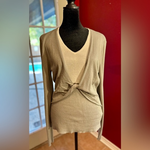 Jones New York Signature Women’s Sweater Top – Size Large – NWT – $79 MSRP - Picture 1 of 9